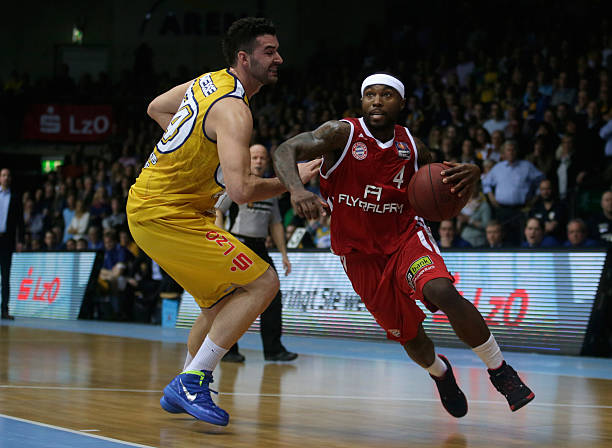 湖人重磅出 湖人重磅出