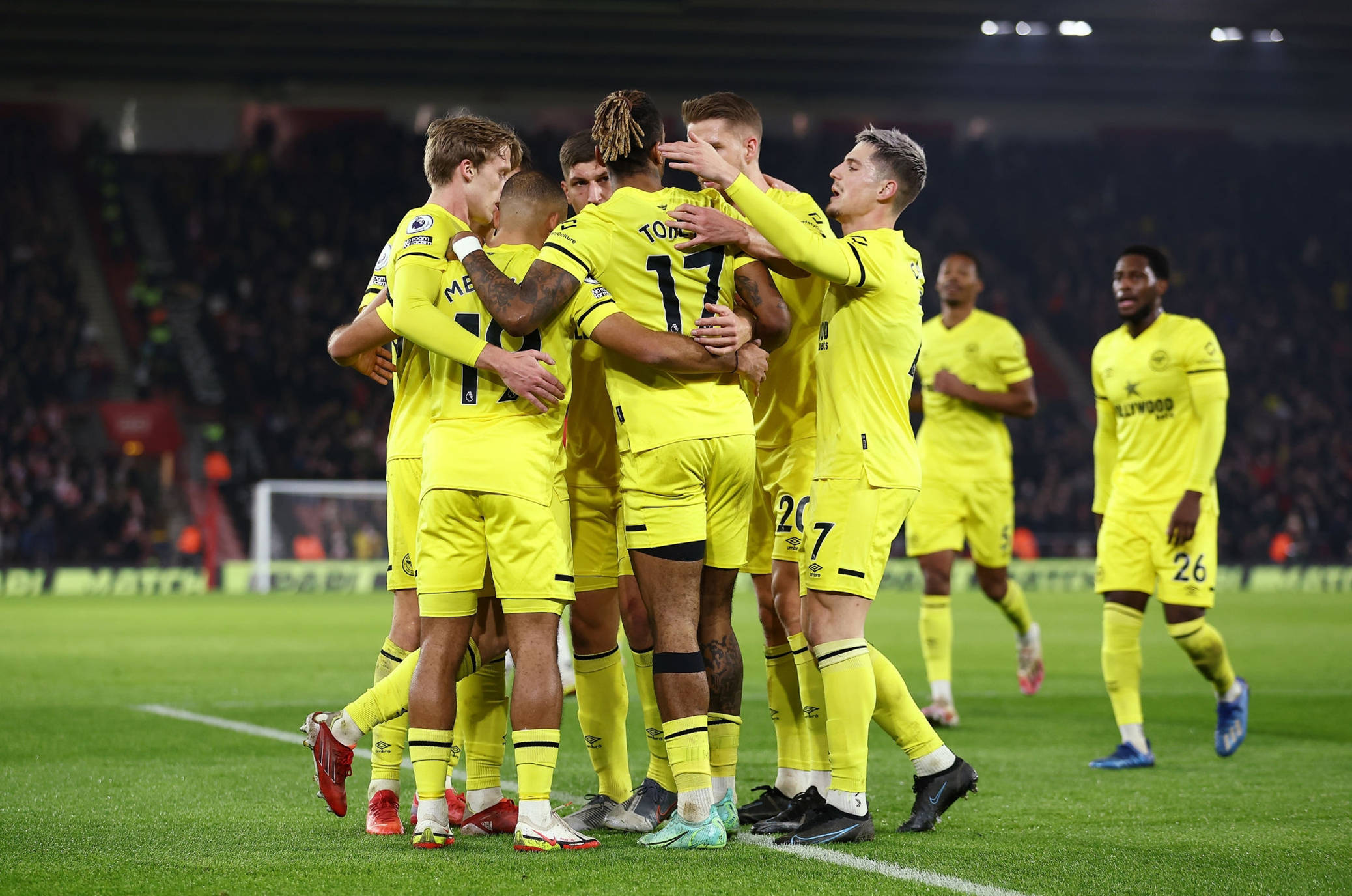 防守反击型 防守反击型