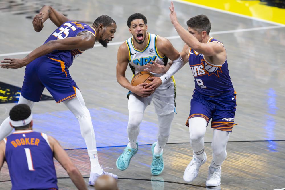 运动员从高 运动员从高