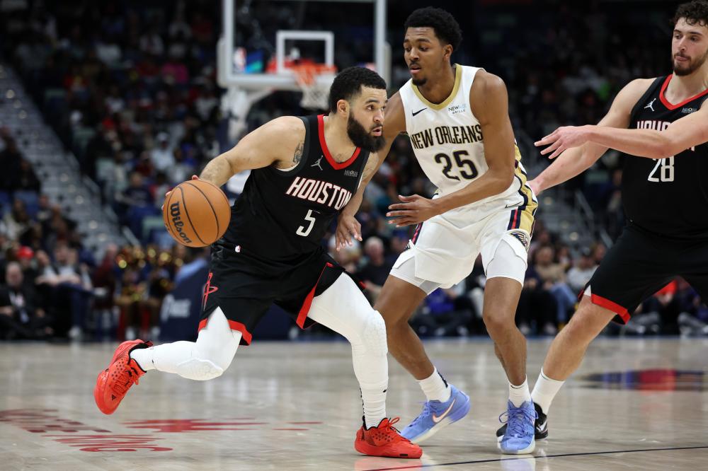 与利物浦共 与利物浦共